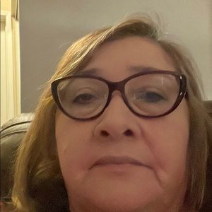 Meet your Posher, Camy